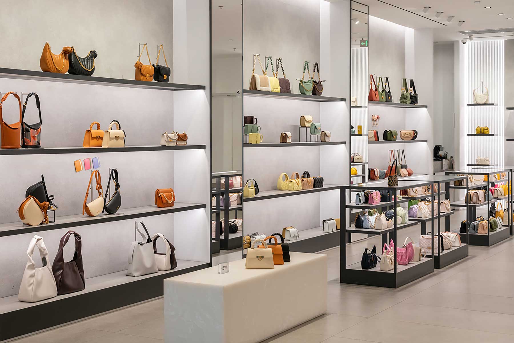 Louis Vuitton Masters Collection - Luxury RetailLuxury Retail